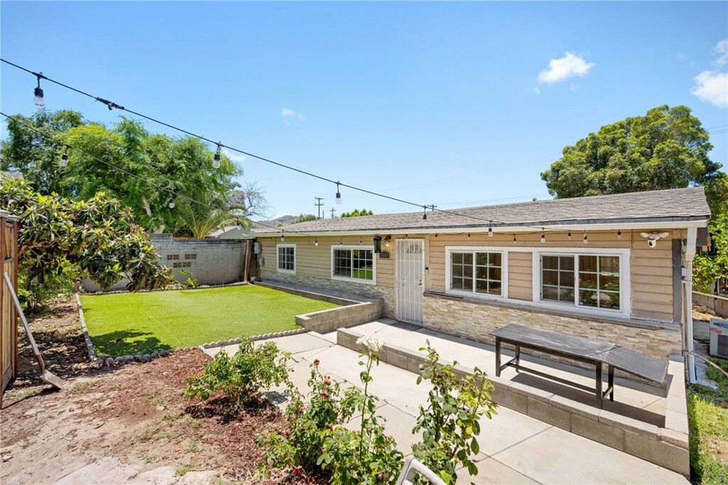 Property Photo: 10617 Wilsey Avenue CA 91042