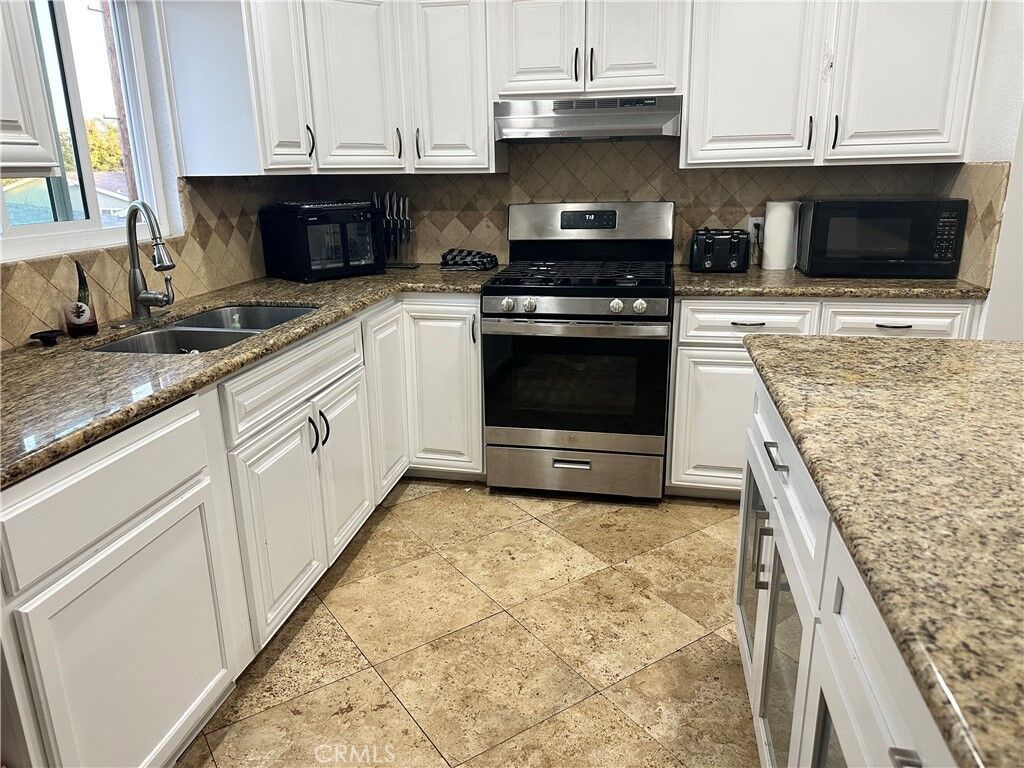 Property Photo: 8111 Cheyenne CA 90242