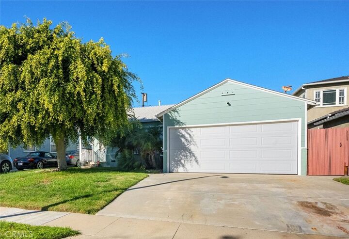 Property Photo: 2739 Denmead CA 90712