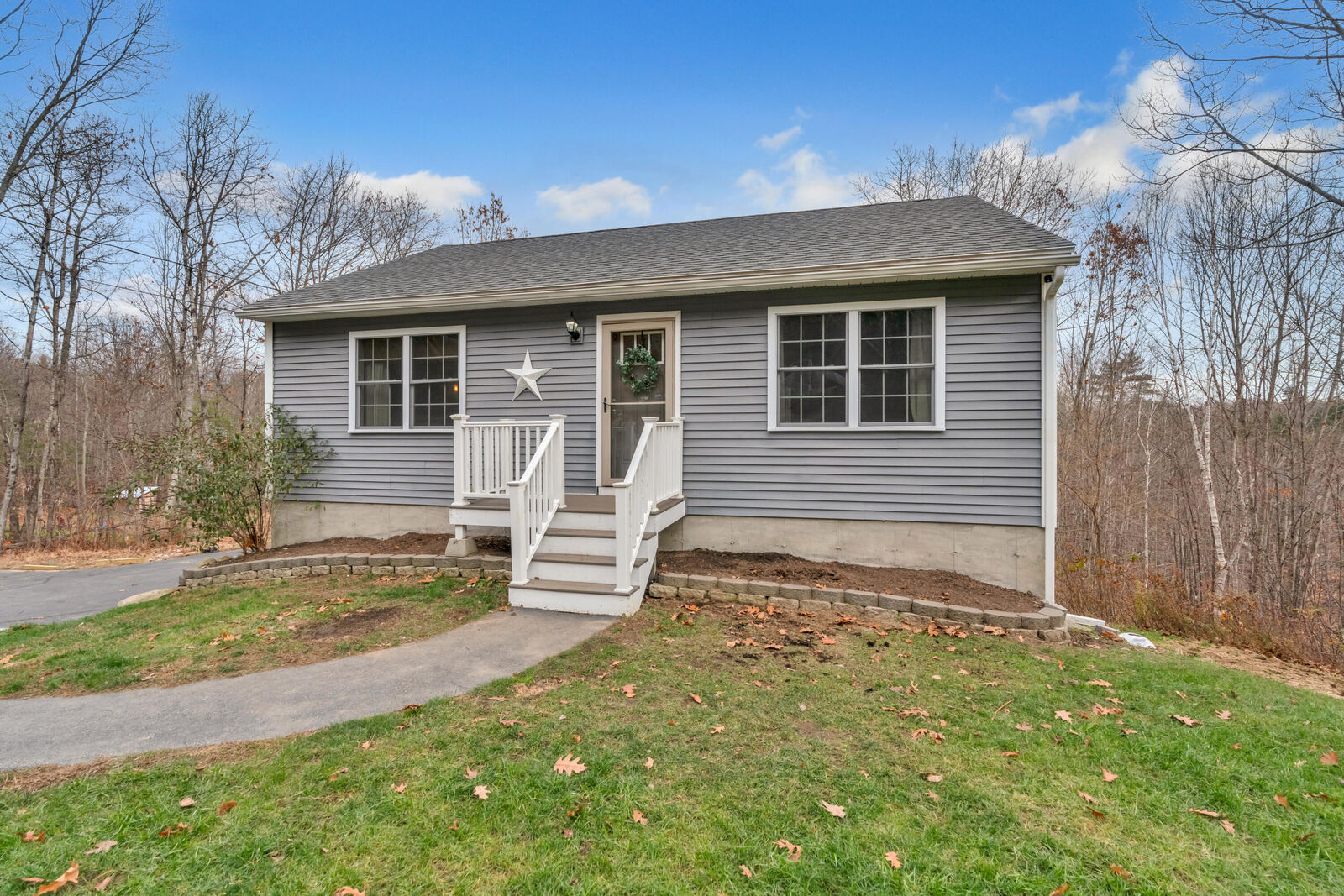 Property Photo:  410 Ossipee Hill Road  ME 04030 