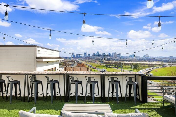 1083 Whites Creek Pike  Nashville TN 37207 photo