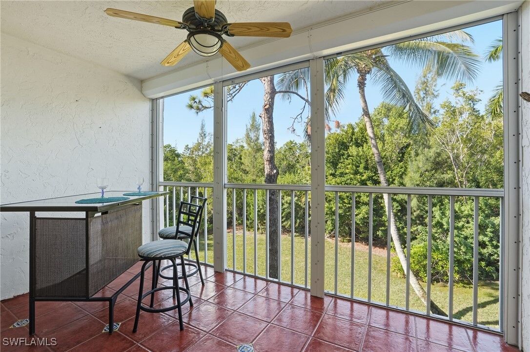 Property Photo: 3021 Sandpiper Bay Circle E202 FL 34112