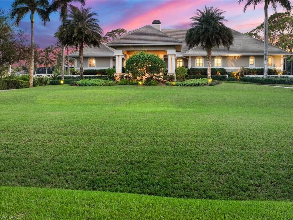 Property Photo:  106 Eugenia Dr  FL 34108 