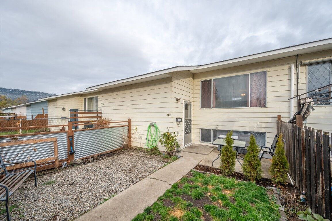 Property Photo: 751 Chase Avenue BC V2A 2H8