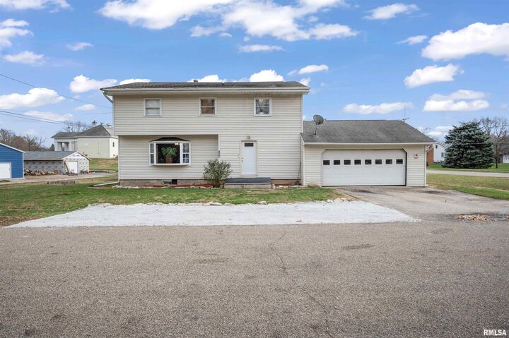 400 Oregon Street  East Peoria IL 61611 photo