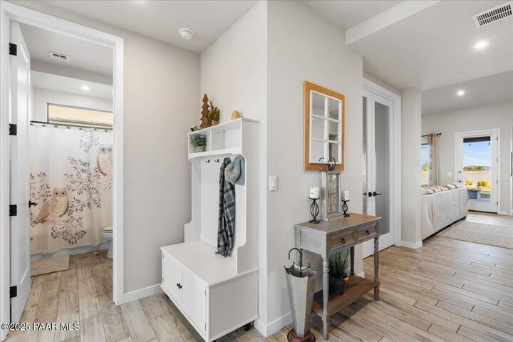 Property Photo: 5603 E Killen Loop AZ 86314