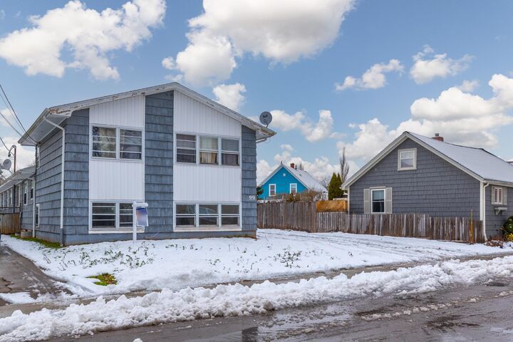 Property Photo:  99 Green Street  PE C1A 2G1 