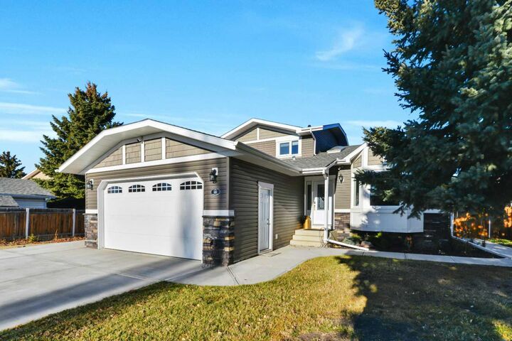 Property Photo: 68 Roland Street AB T4P 3K9