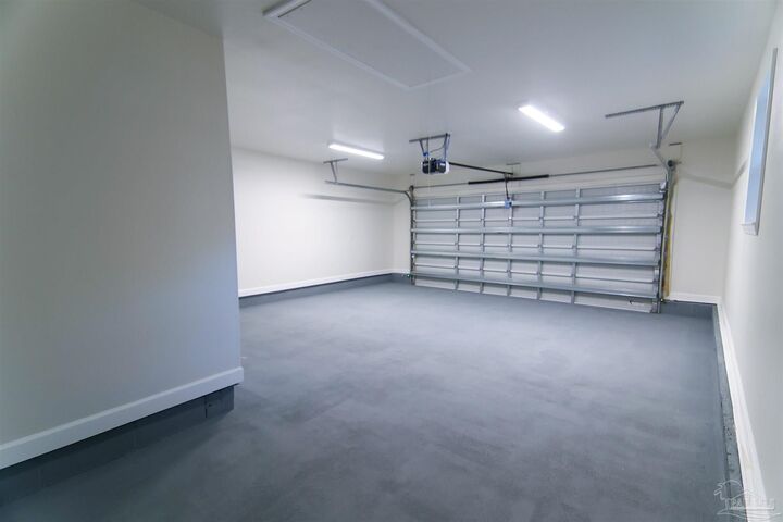 Property Photo:  5403 Hollow Oak Ln  FL 32571 