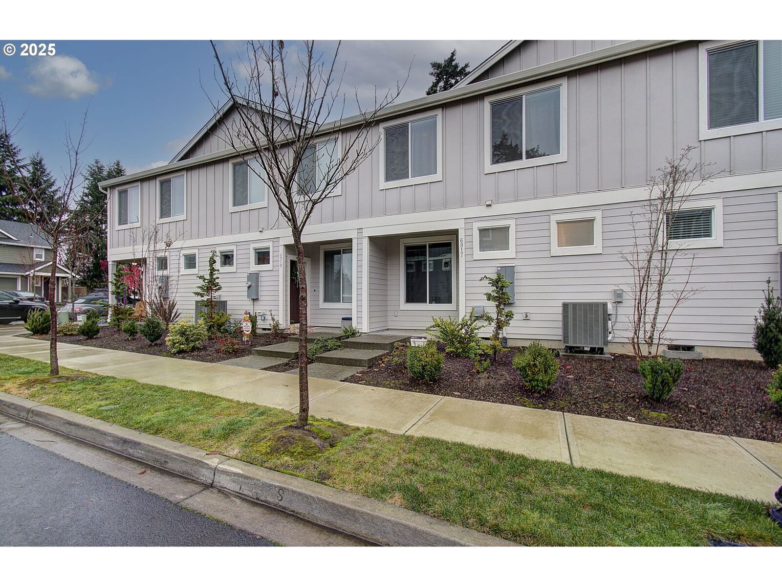 Property Photo:  6917 NE 16th Ave  WA 98665 