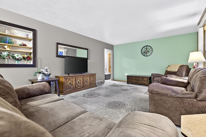 Property Photo: 154 N Lark Street WI 54902-4232