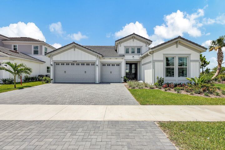 Property Photo: 14808 Wildwood Circle FL 33470