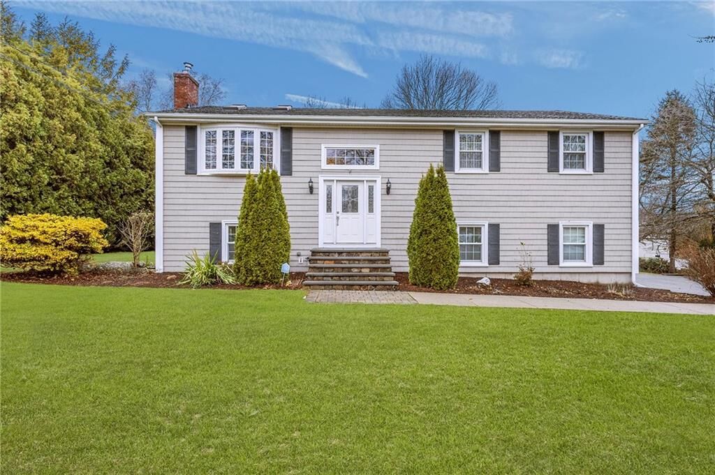 Property Photo:  3 Betsy Drive  RI 02809 