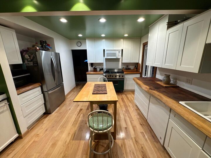 Property Photo: 111 Sylvan Way CA 94020