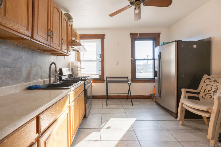 Property Photo: 239 Forbes Avenue Floor 2 CT 06512