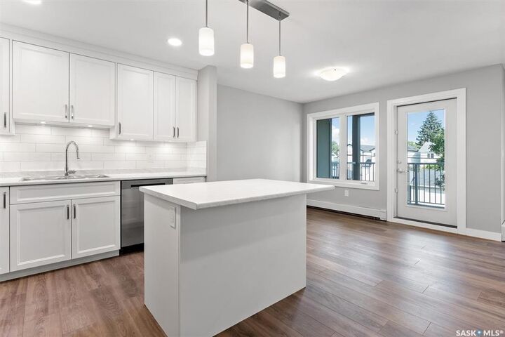 Property Photo:  318 108th Street W 202  SK S7N 1P8 