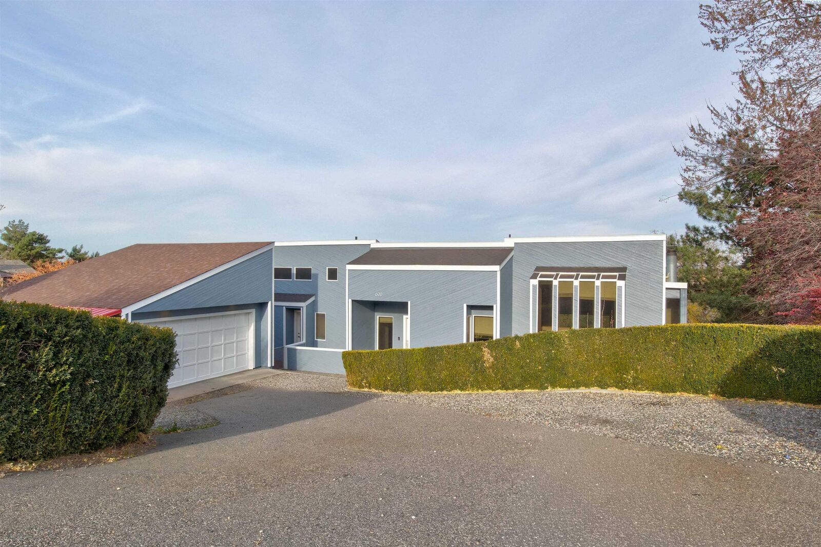 Property Photo:  600 W 26th Place  WA 99337 