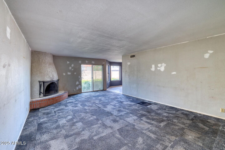 Property Photo:  1446 N Coleman Circle  AZ 85201 