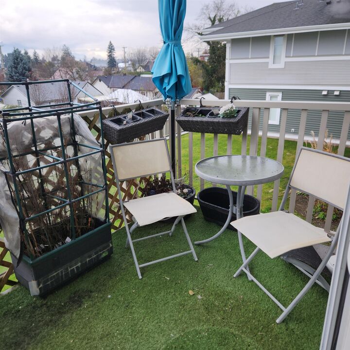 Property Photo: 46262 First Avenue 214 BC V2P 0C3