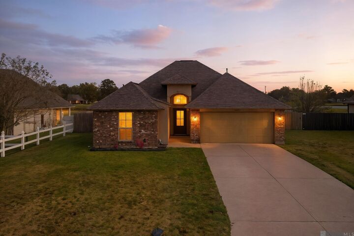 Property Photo: 41481 Hearthstone Ave LA 70769