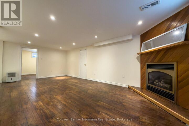 Property Photo: 17 Ottawa Crescent Lower ON N1E 2A4