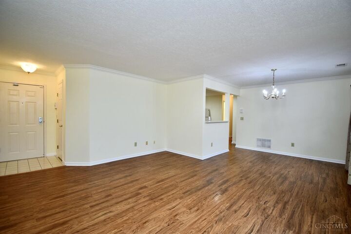 Property Photo:  2300 Sylved Lane  OH 45238 
