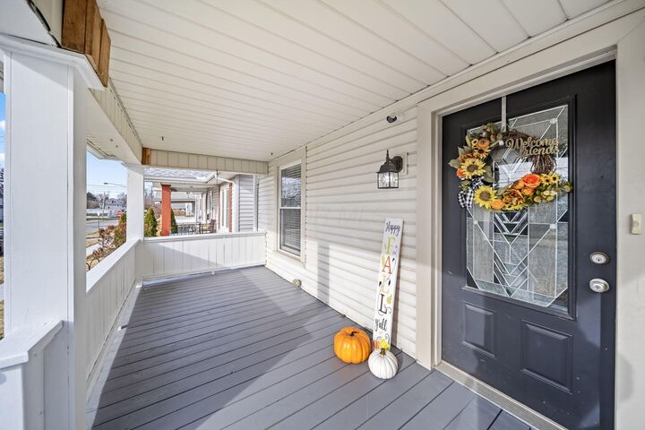 Property Photo: 1106 E Church Street OH 43302