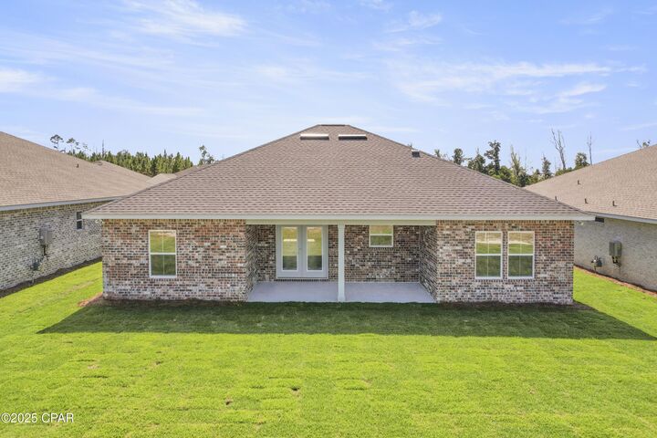 Property Photo: 3817 Red Deer Circle FL 32404