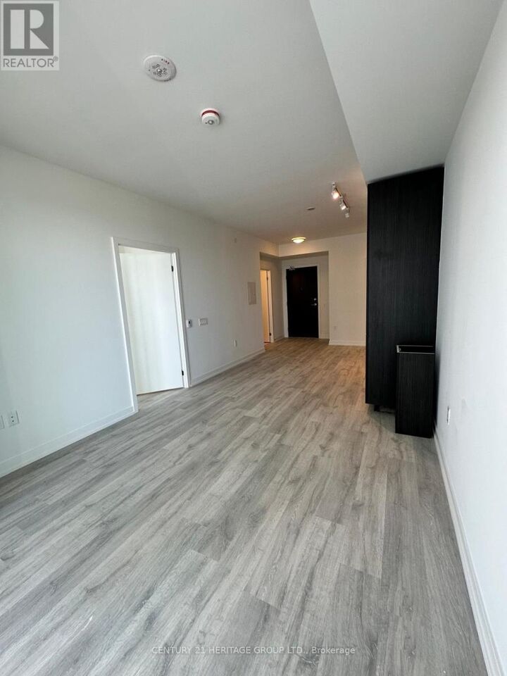 Property Photo:  7 Golden Lion Heights 2706  ON M2M 0C1 