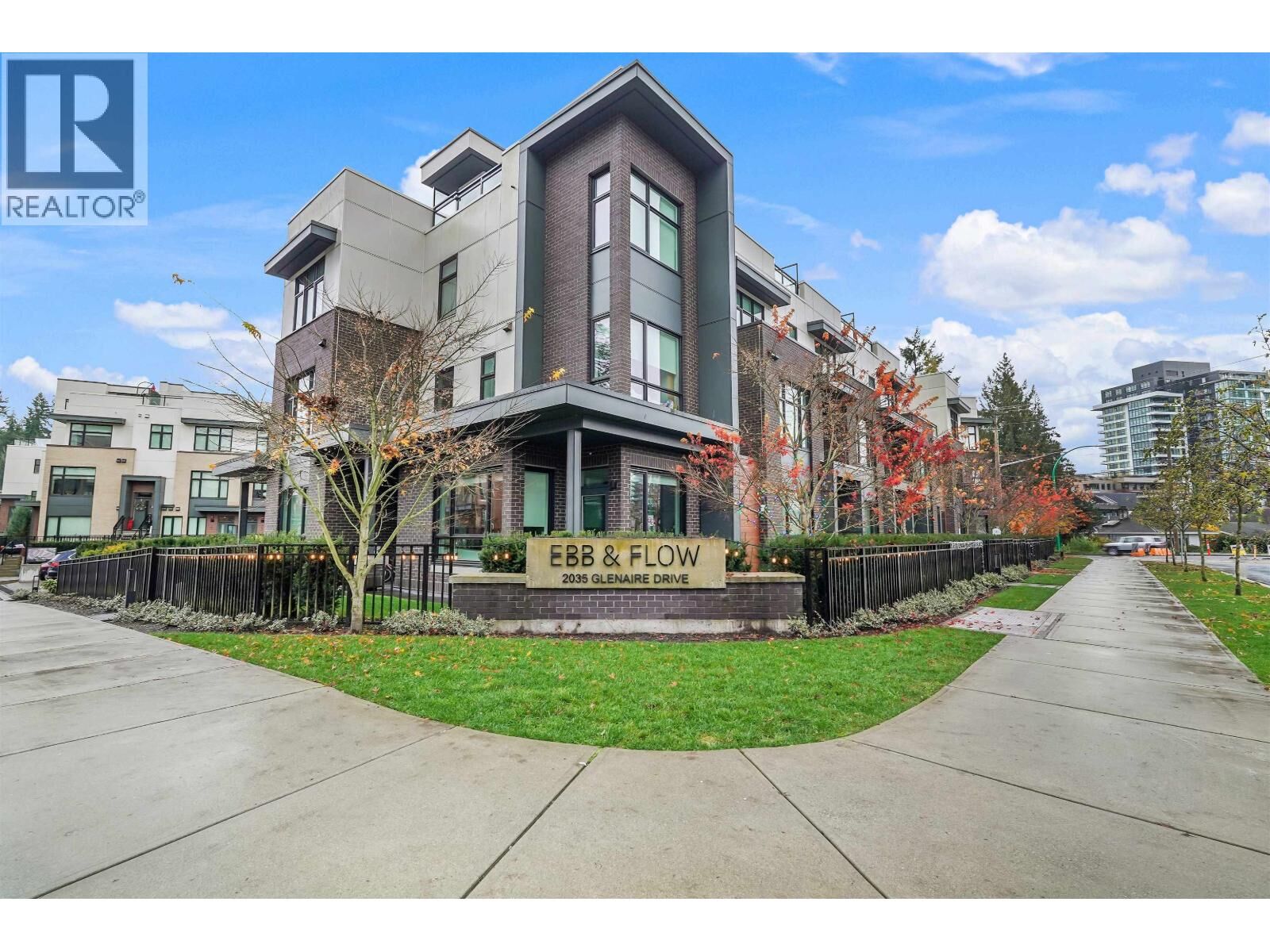 Property Photo: 2035 Glenaire Drive 124 BC V7P 1Y2