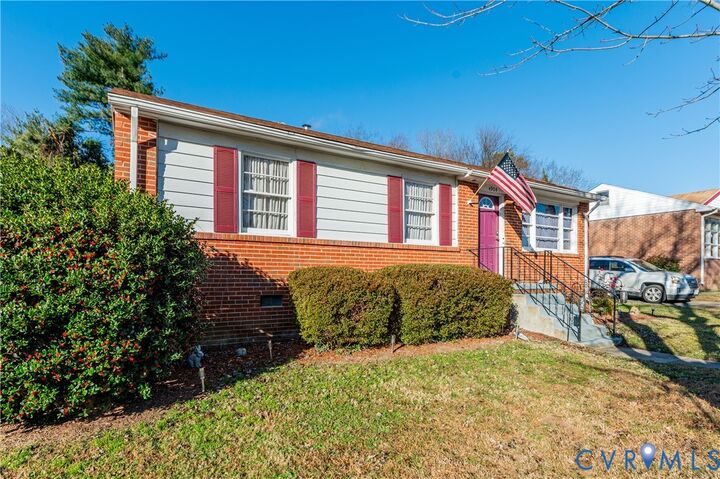 Property Photo:  4904 Edgefield Street  VA 23227 