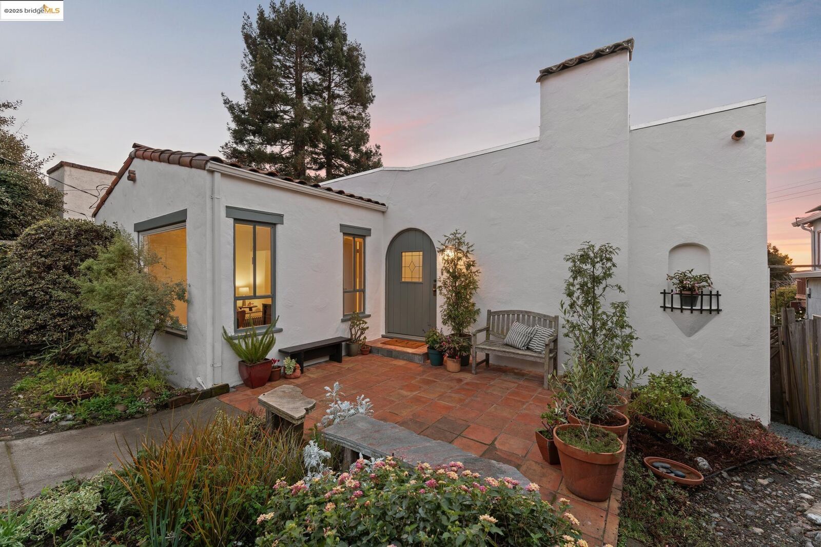Property Photo: 608 Colusa Ave CA 94707