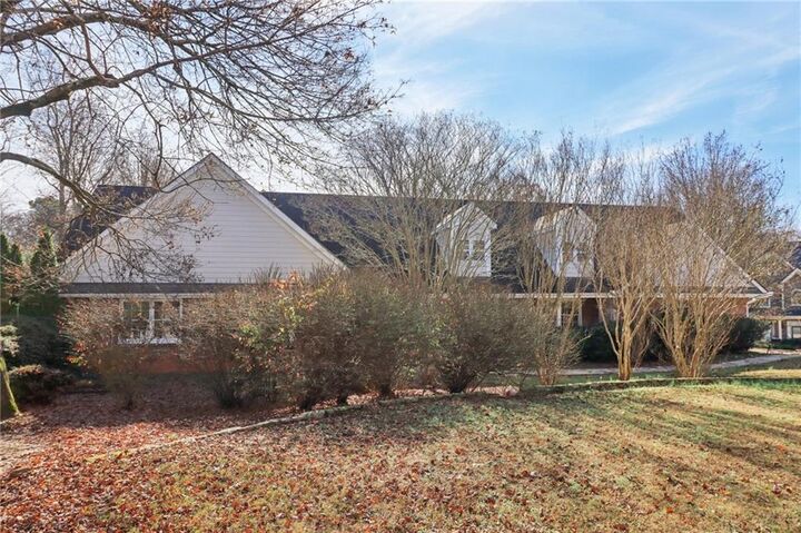 Property Photo: 937 Hidden Falls Lane SE GA 30082