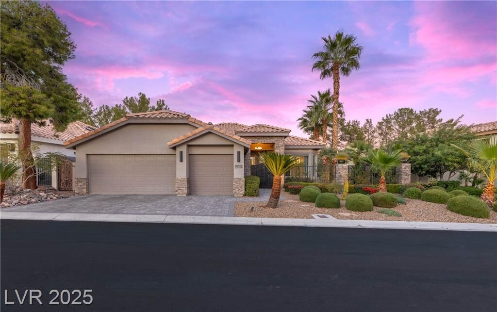 Property Photo: 9012 Echo Ridge Drive NV 89117
