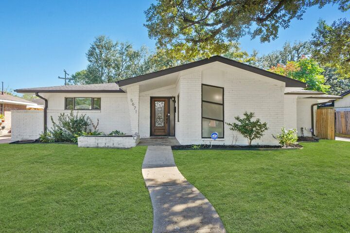 Property Photo: 5671 Sylmar Road TX 77081