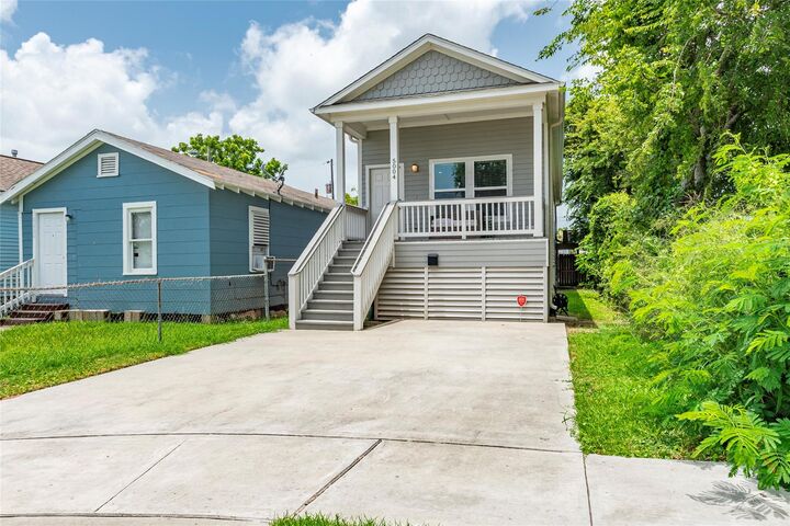 Property Photo:  5004 Avenue L  TX 77551 