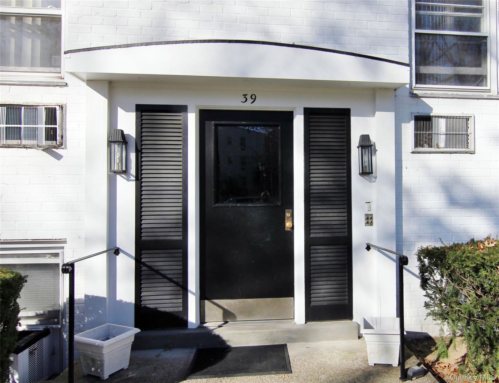 Property Photo:  39 Avon Circle B  NY 10573 