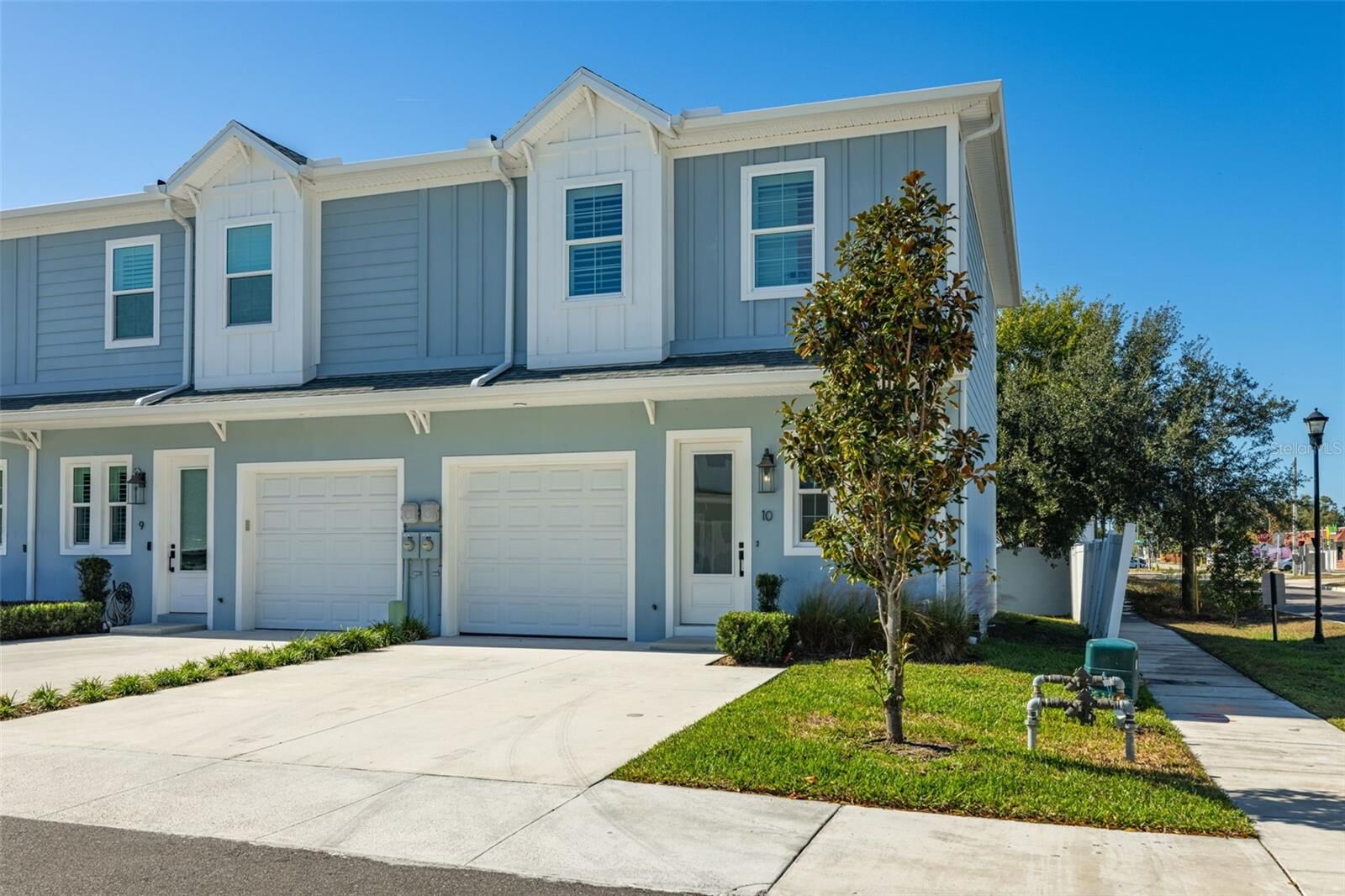 Property Photo: 3722 W Mango Avenue 10 FL 33611