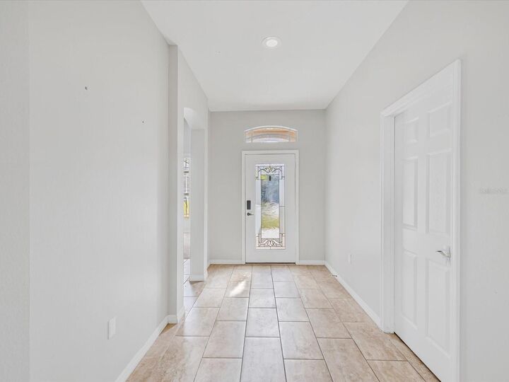 Property Photo: 34447 Windknob Court FL 33545