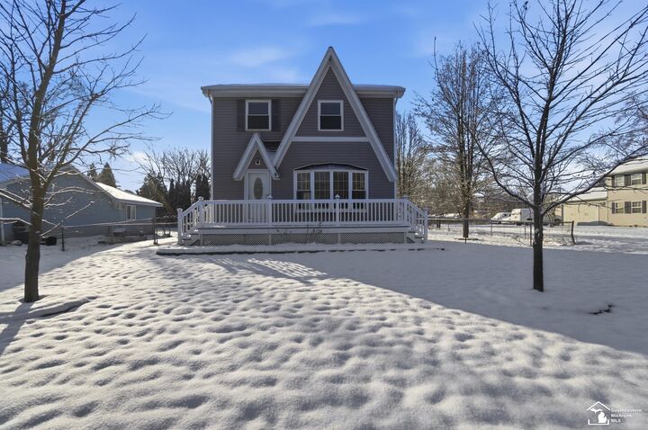 Property Photo: 7350 Elmwood Drive MI 48182