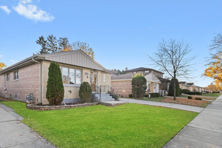 Property Photo:  8653 N Merrill Street  IL 60714 