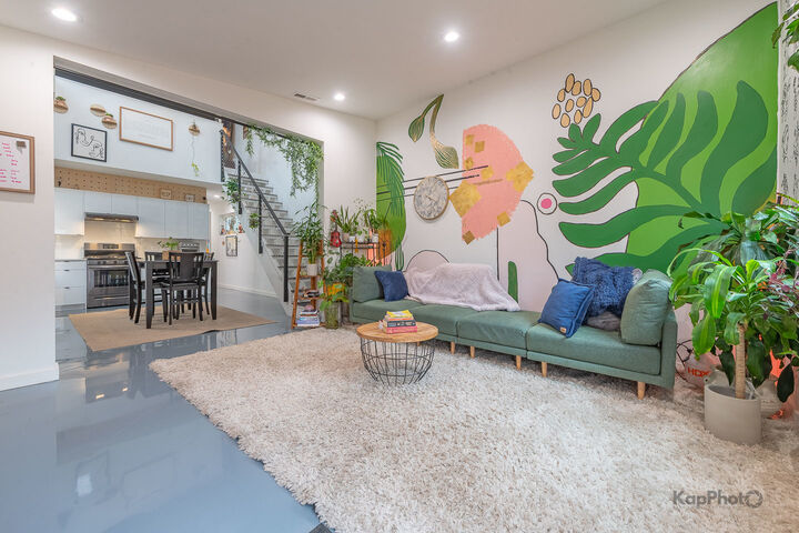 Property Photo: 2828 W Wilcox Street IL 60612