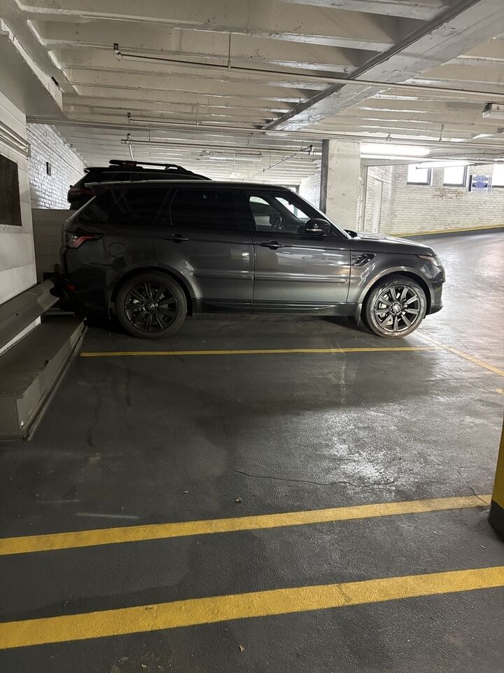 Property Photo: 2431 N Clark Street 136 IL 60614