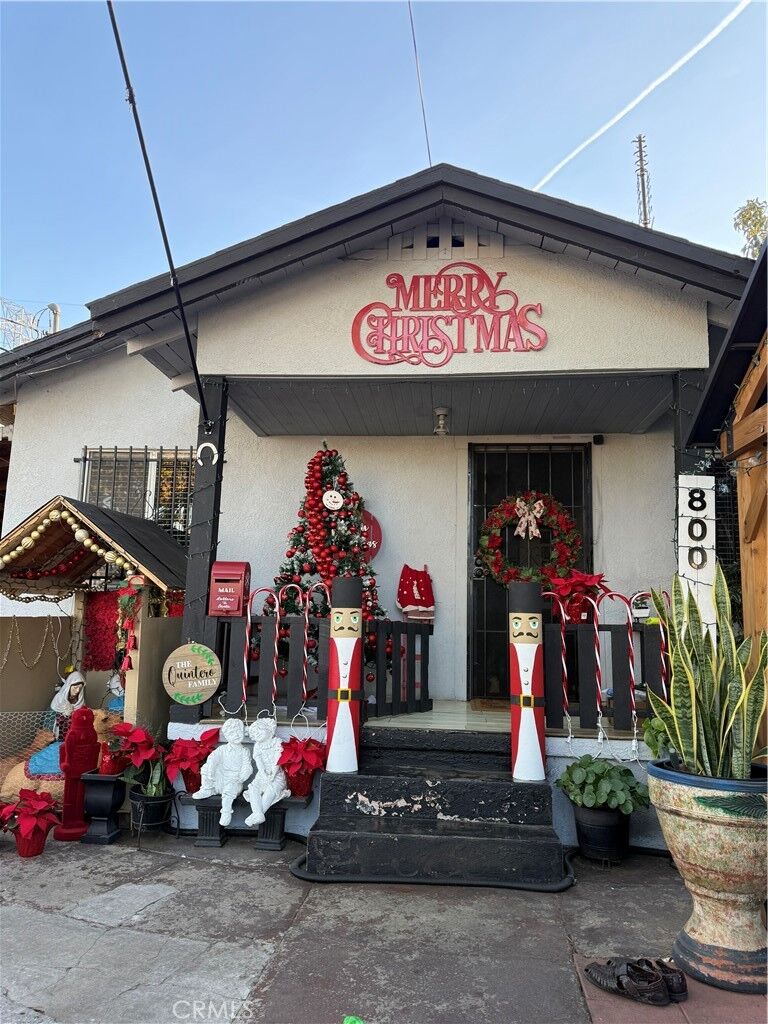 Property Photo: 800 W 97th CA 90044