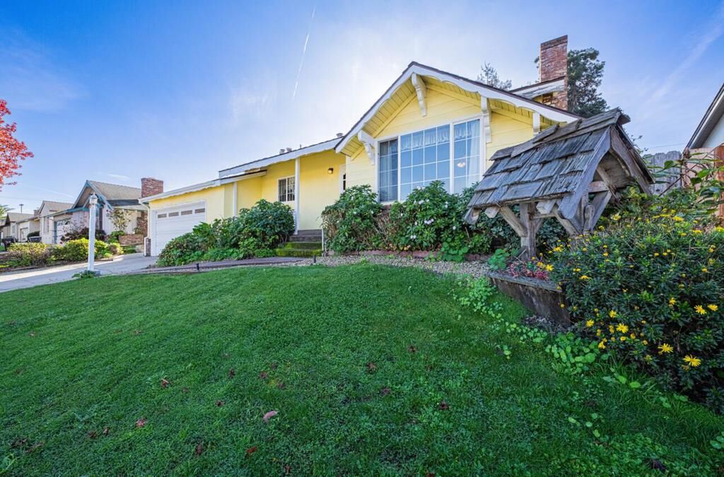 Property Photo: 217 Iris Drive CA 93906