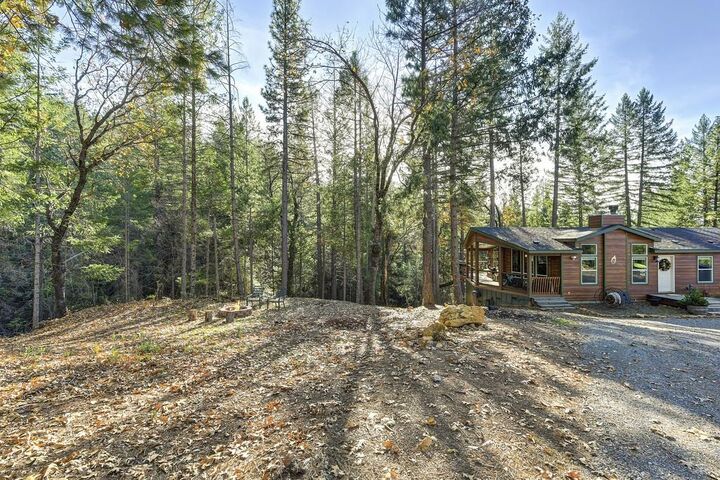 Property Photo: 5060 Chestnut Court CA 95634