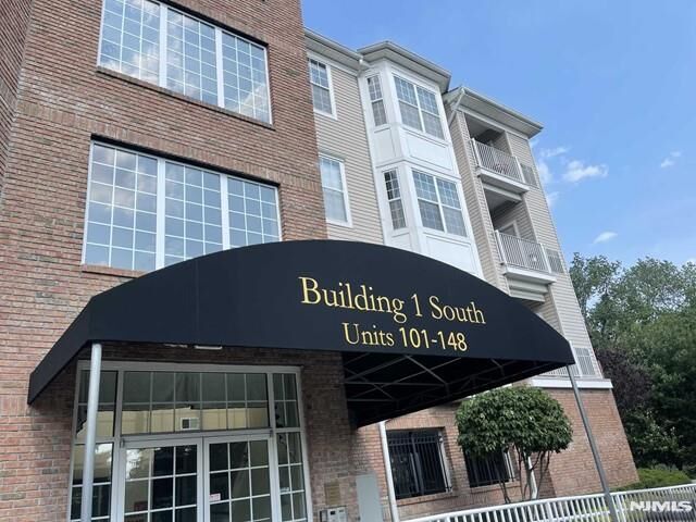 Property Photo:  132 Cory Lane 132  NJ 07407 