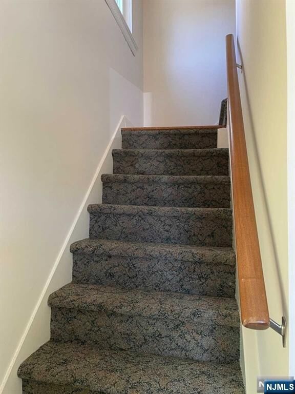 Property Photo:  273 Edwards Street 2  NJ 07450 