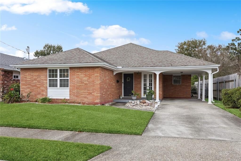Property Photo: 804 W William David Parkway LA 70005