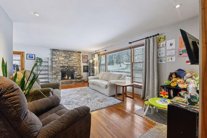 Property Photo:  16600 Canterbury Drive  MN 55345 